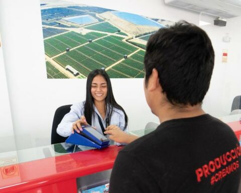 Learn how an agribusiness company promotes financial inclusion in this sector