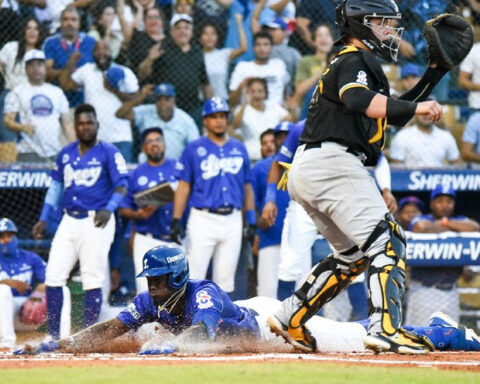 Licey beats the Eagles again