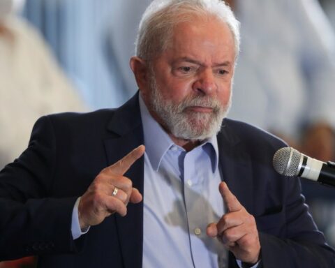 Lula will not participate in the last presidential debate before the second round in Brazil