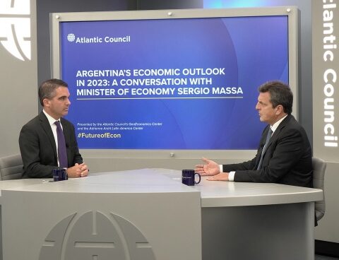 Massa declared a "obsession" to lower inflation, but without freezing prices