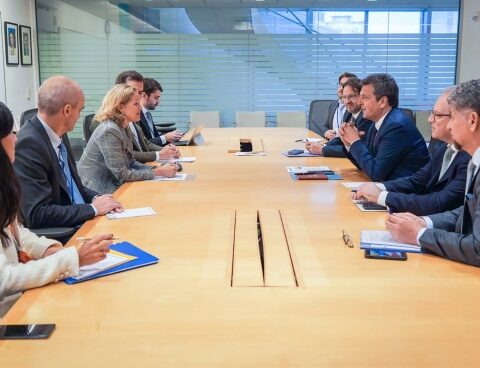 Massa harvested funds from the IDB and sealed an agreement in principle with the Paris Club