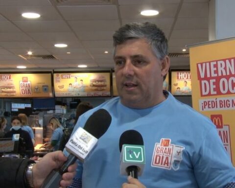 Mayor of Punta del Este on the Great McDonald's Day