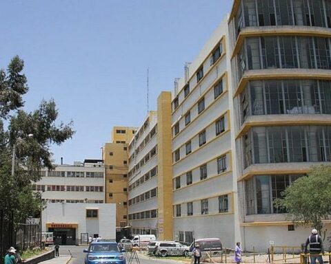 Medical records are lost in Arequipa hospital due to pipe breakage (VIDEO)