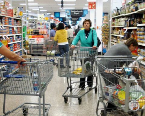 Mexicans will wait longer to feel lower inflation