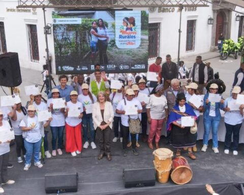 Minagricultura delivered the first property titles to the rural population