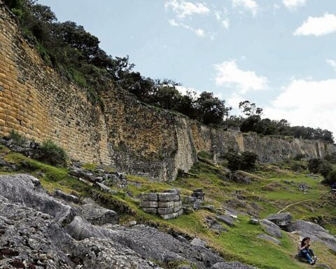 Mincul on actions after collapse in Kuelap: "Shoring and installation of geogrids have prevented more landslides"