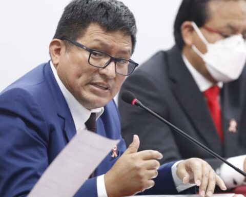 Minsa is headless after the case of 'smurf' was revealed