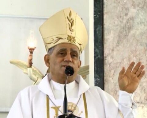 Monseñor Bretón pide a católicos buscar eliminar las adversidades