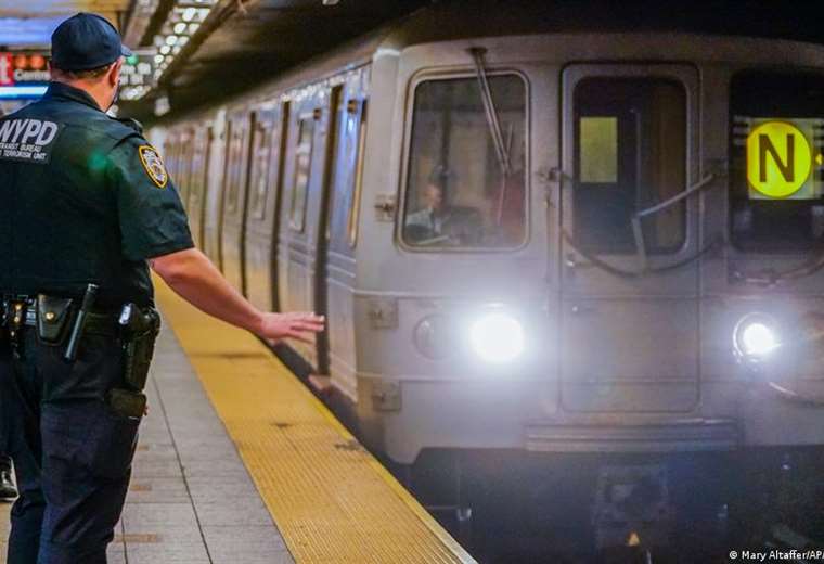 More police to the New York subway to face wave of violence