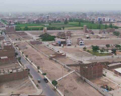 Municipality of Lima will hold a public auction of 45 plots of land located in urban areas of eight districts