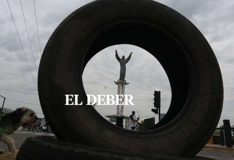 Neighbors reinforce the blockades on streets, avenues and highways, after negotiations with the Government fail