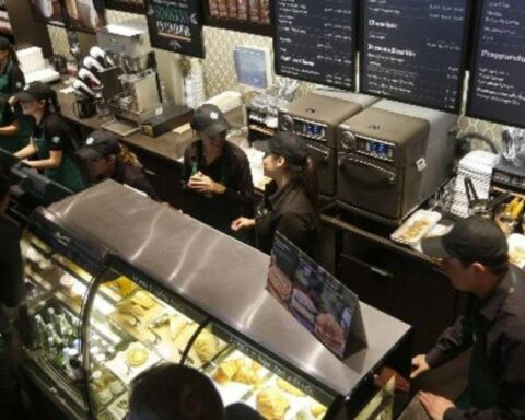 New Starbucks, Amazon or Apple unions in the US face resistance from companies