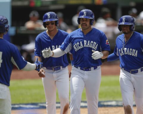 Nicaragua defeats Pakistan in the qualifying round for the World Classic