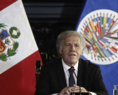 OAS Secretary on Peru: "Stability of the democratic system requires dialogue between the powers of the State"