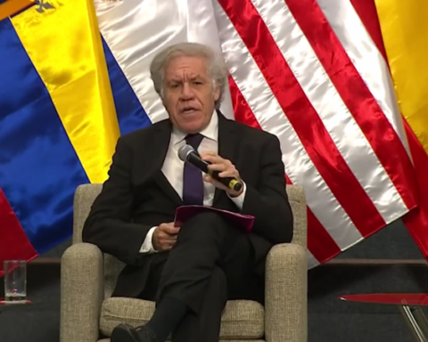 OAS investigates whether Almagro had a relationship with a subordinate, violating the ethics of the organization