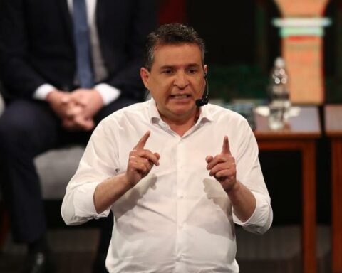 Omar Chehade: "I salute the victory of Rafael López Aliaga in Lima"