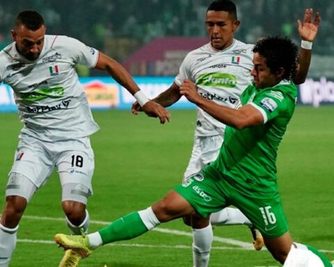 Once Caldas defeated Nacional and got into the group of 8