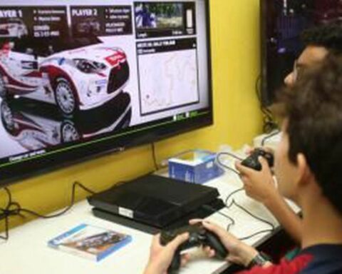 One in 10 parents reads gaming consent terms, says survey