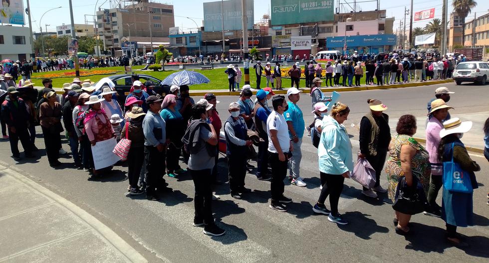 Organizations march in support of President Castillo and closure of Congress in Tacna