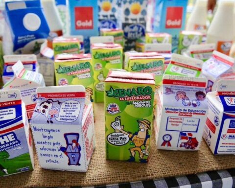 Fuera de peligro estudiantes intoxicados con leche en escuela de Herrera