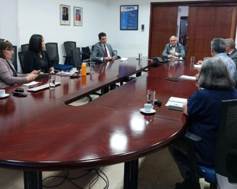 PAHO and Switzerland review project progress to reduce maternal mortality in Venezuela