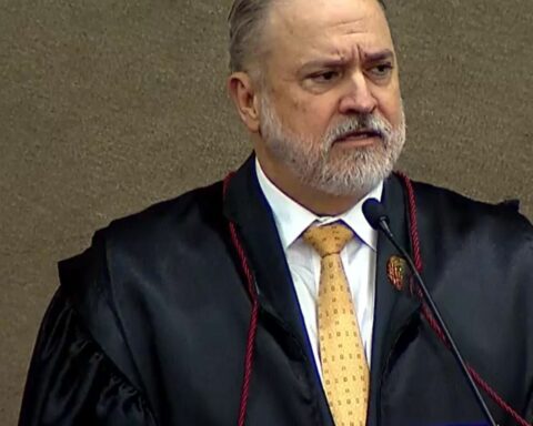 PGR questions TSE rule on removing posts from social networks