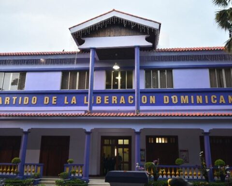 PLD prueba funcionamiento de equipos que usarán en consulta