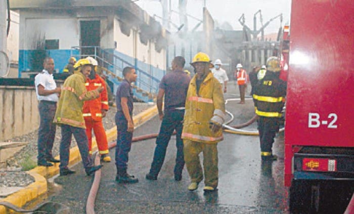 Palacio y oficinas estatales quedaron sin energía