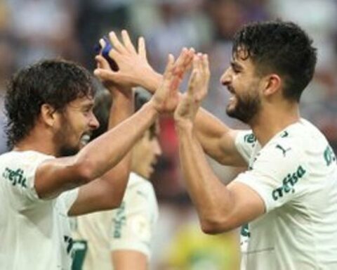 Palmeiras ties but remains firm in the leadership of the Brazilian league