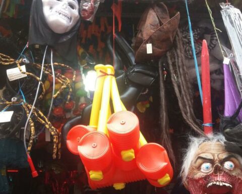 Peruvians will spend less than S / 180 for Halloween and Creole Song Day