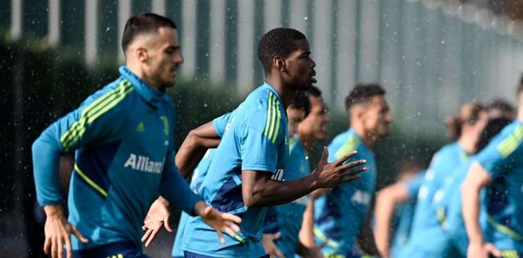 Pogba resumed collective training "partially" with Juventus