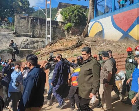 President Maduro inspects devastated areas in Las Tejerías