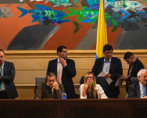 Reactions after the approval of the tax in the first debate