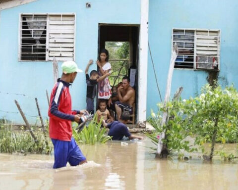 Report almost 4 thousand affected in Clarines and Onoto by flooding of the Unare River