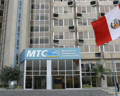 Retired soldiers would come dominating the Ministry of Transport and Communications