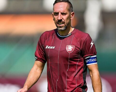 Ribéry announces his retirement