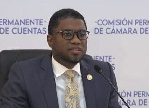 Escándalos provocan caída de los plenos CC; otro  tambalea al actual