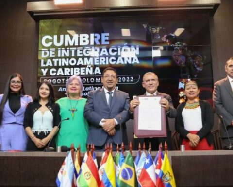 Single currency for Latin America, the proposal of Roy Barreras