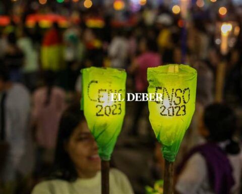 Strike for the census: With torches in hand, massive march of Santos Dumont residents demands Census in 2023