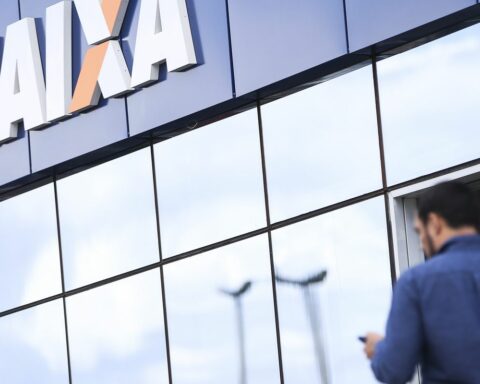 TCU gives Caixa 24 hours to explain Auxílio Brasil consignment