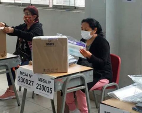 Table members: Monday, October 3 will be non-working and you must justify it