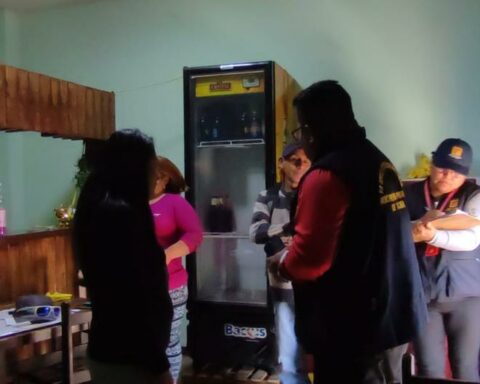 Tacna: They fine 2,350 soles to a bar where they attacked inspectors