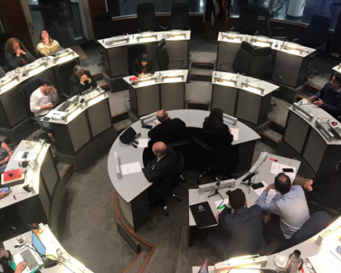 Ediles de la coalición multicolor decidieron llevar a Cosse a juicio político por no asistir a sala en un llamado. Foto: Intendencia de Montevideo