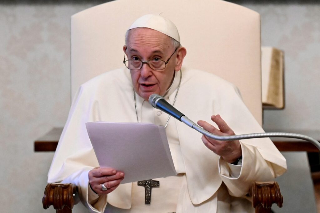 El Papa pide reformar la ONU: "Demostró sus límites con la pandemia y Ucrania"