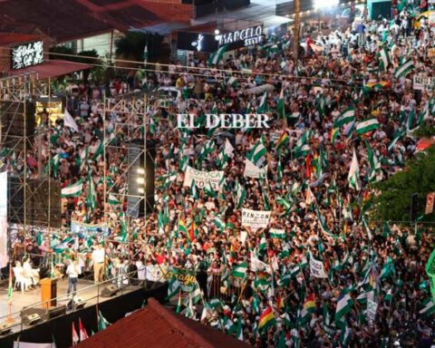 The U will submit to the decision of the council;  predicts that soon, more than 50% of Bolivians will live in Santa Cruz