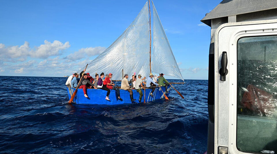 The US Coast Guard intercepts five vessels with Cubans in 48 hours