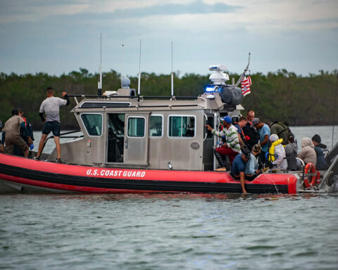 The US warns Cuban rafters: "they will not be allowed to stay"