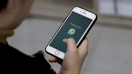 The WhatsApp service was down worldwide due to a failure