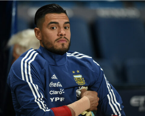 The brother of 'Chiquito' Romero, remembered goalkeeper from Argentina, plays in Colombia