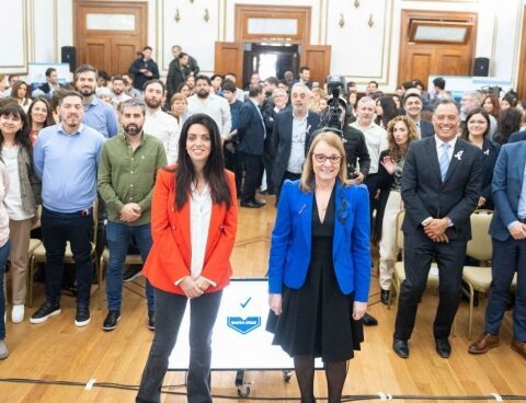 The head of PAMI launched the Sonrisa Mayor dental program in Santa Cruz